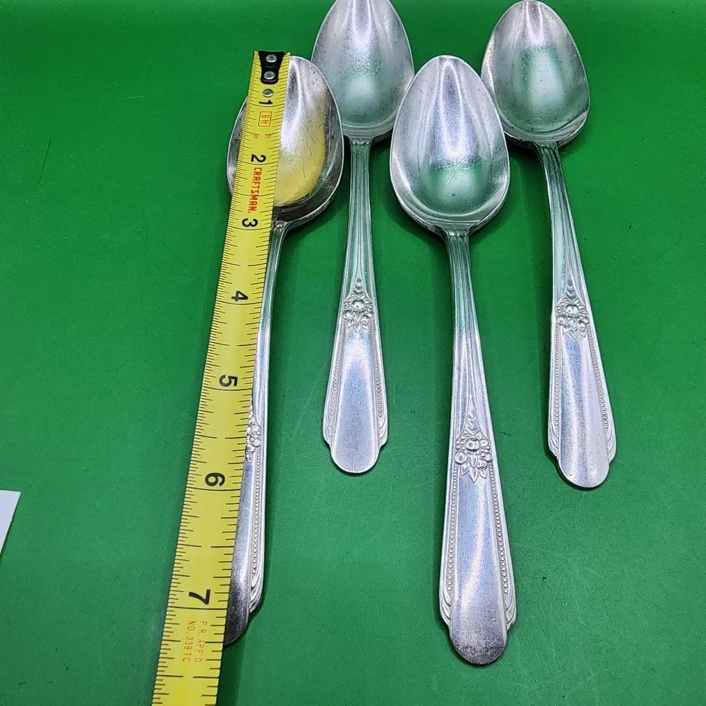 Wm Rogers 1937 Memory Hiawatha Silverplate Spoons 7.25